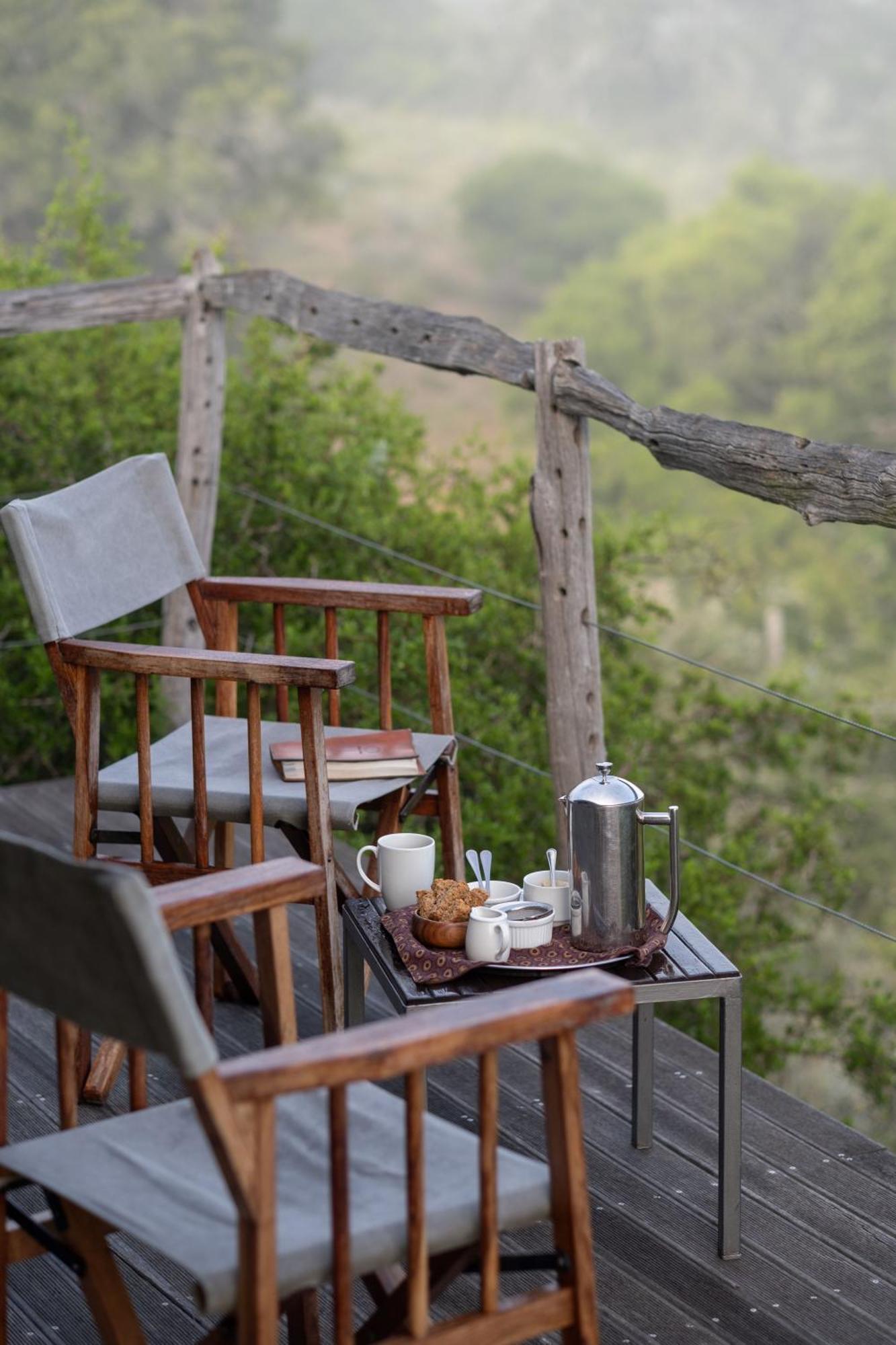 Hillsnek Safari Camp - Amakhala viltreservat Exteriör bild