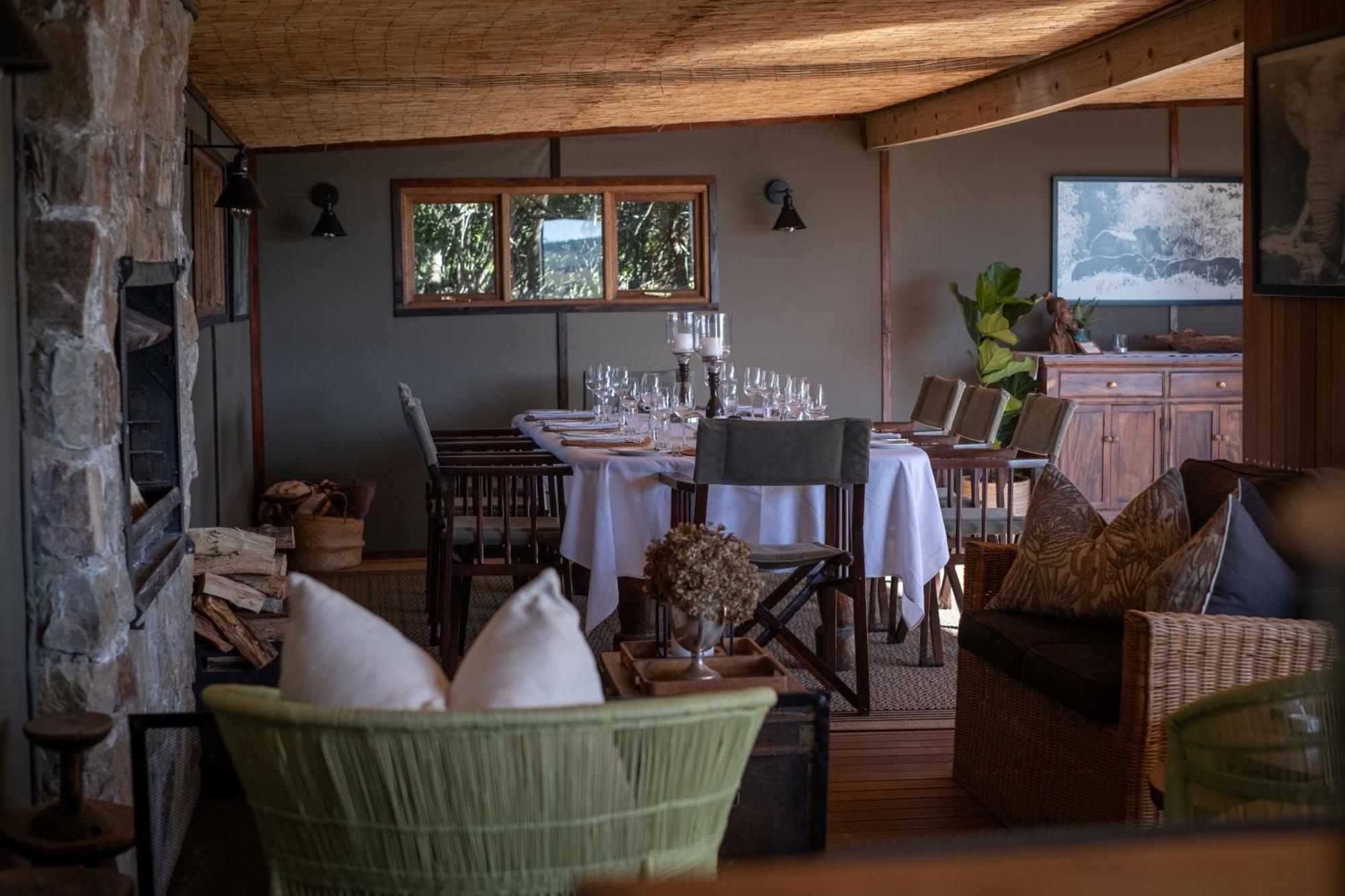 Hillsnek Safari Camp - Amakhala viltreservat Exteriör bild